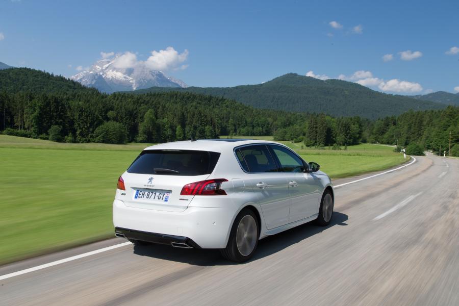  Peugeot 308 GT Line 2017 года  (WW) (фото 16 из 45)
